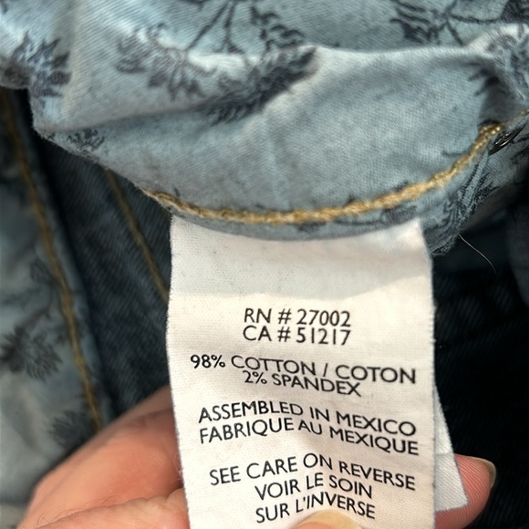 PAIGE Size 28 Shorts Silver Lake Cut Off Jean Dark Wash Denim Frayed Raw Hem - Picture 8 of 8